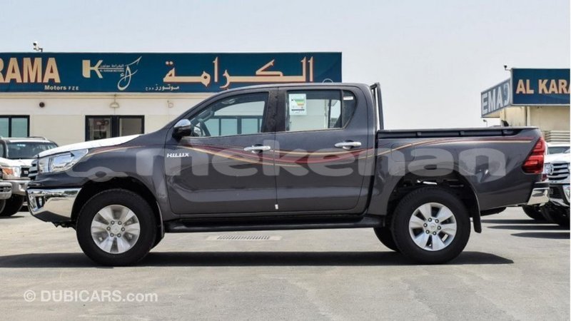 Big with watermark toyota hilux aragatsotn import dubai 2299