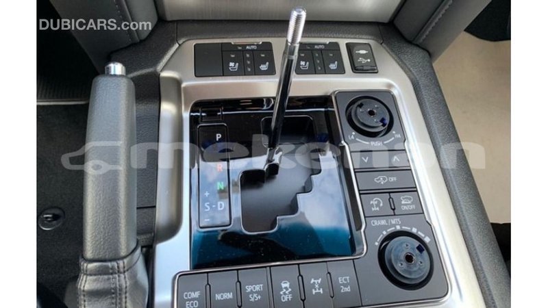 Big with watermark toyota land cruiser aragatsotn import dubai 2305