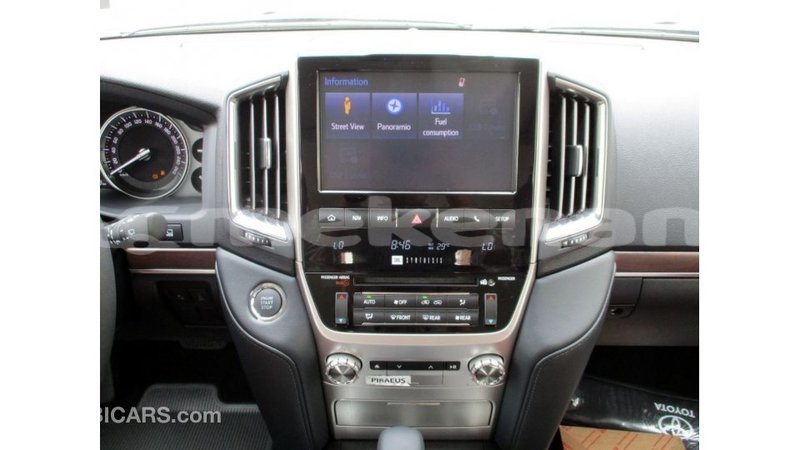 Big with watermark toyota land cruiser aragatsotn import dubai 2305