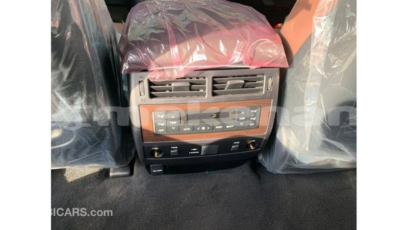 Big with watermark toyota land cruiser aragatsotn import dubai 2305