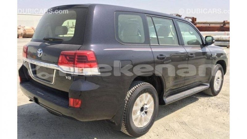 Big with watermark toyota land cruiser aragatsotn import dubai 2306