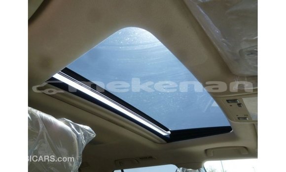 Buy Import Toyota Land Cruiser White Car in Import - Dubai in Aragatsotn Buy Import Toyota Land Cruiser White Car in Import - Dubai in Aragatsotn