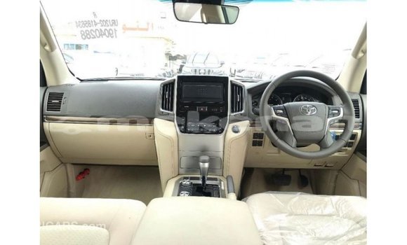Buy Import Toyota Land Cruiser Black Car in Import - Dubai in Aragatsotn Buy Import Toyota Land Cruiser Black Car in Import - Dubai in Aragatsotn