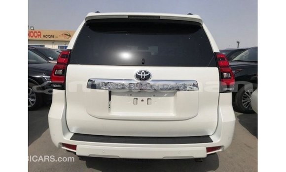 Buy Import Toyota Prado White Car in Import - Dubai in Aragatsotn Buy Import Toyota Prado White Car in Import - Dubai in Aragatsotn