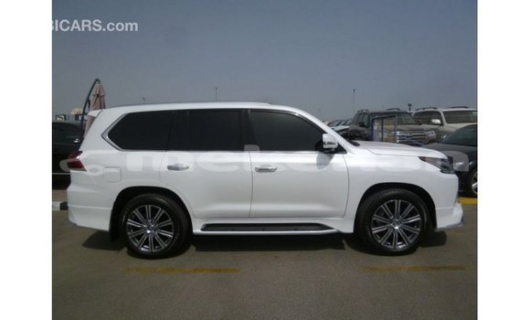 Buy Import Lexus LX White Car in Import - Dubai in Aragatsotn Buy Import Lexus LX White Car in Import - Dubai in Aragatsotn