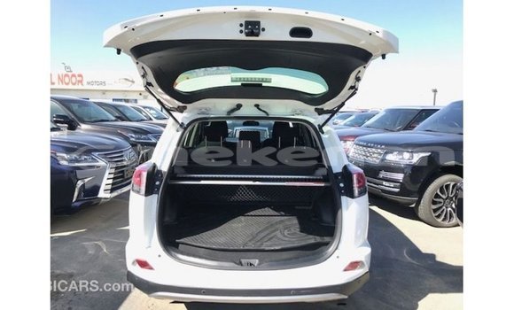 Buy Import Toyota 4Runner White Car in Import - Dubai in Aragatsotn Buy Import Toyota 4Runner White Car in Import - Dubai in Aragatsotn