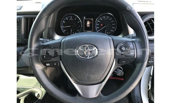 Buy Import Toyota 4Runner White Car in Import - Dubai in Aragatsotn Buy Import Toyota 4Runner White Car in Import - Dubai in Aragatsotn
