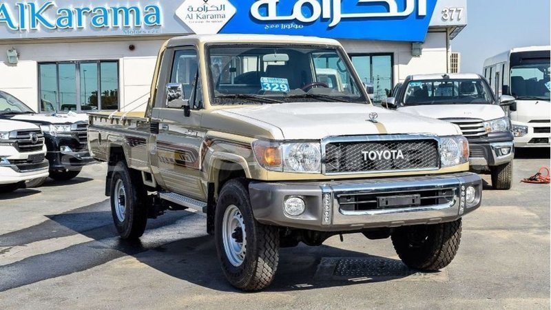Big with watermark toyota land cruiser aragatsotn import dubai 2322