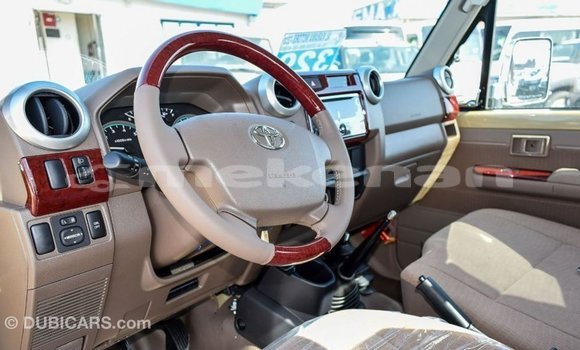 Buy Import Toyota Land Cruiser Beige Car in Import - Dubai in Aragatsotn Buy Import Toyota Land Cruiser Beige Car in Import - Dubai in Aragatsotn