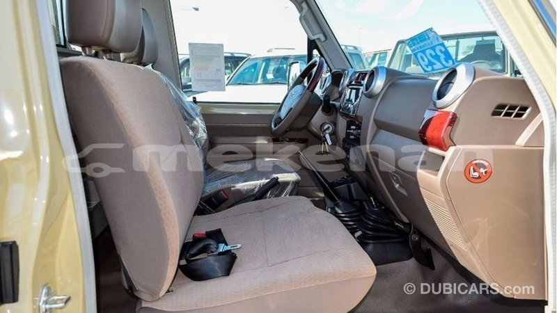 Big with watermark toyota land cruiser aragatsotn import dubai 2322