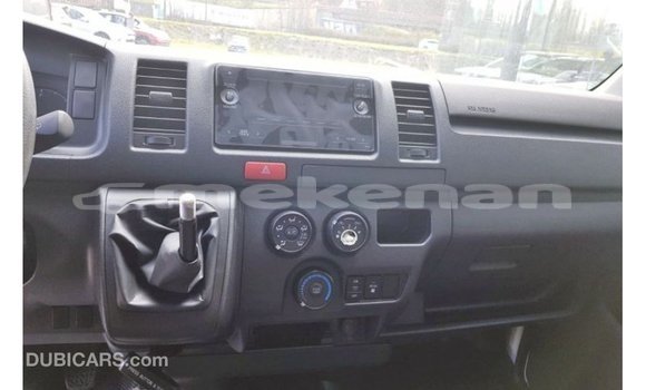 Buy Import Toyota Hiace White Car in Import - Dubai in Aragatsotn Buy Import Toyota Hiace White Car in Import - Dubai in Aragatsotn