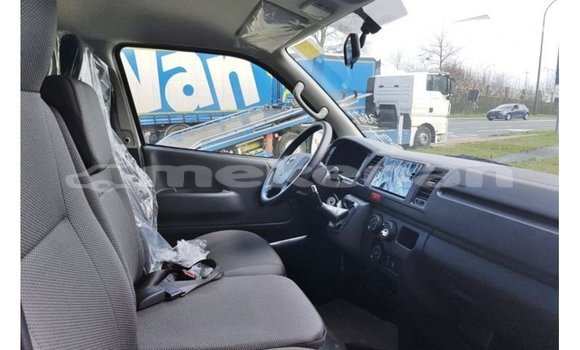 Buy Import Toyota Hiace White Car in Import - Dubai in Aragatsotn Buy Import Toyota Hiace White Car in Import - Dubai in Aragatsotn