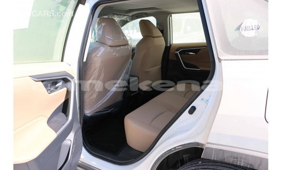 Buy Import Toyota 4Runner White Car in Import - Dubai in Aragatsotn Buy Import Toyota 4Runner White Car in Import - Dubai in Aragatsotn