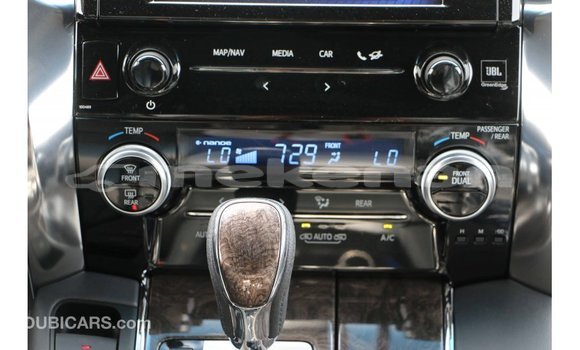 Buy Import Toyota Alphard White Car in Import - Dubai in Aragatsotn Buy Import Toyota Alphard White Car in Import - Dubai in Aragatsotn