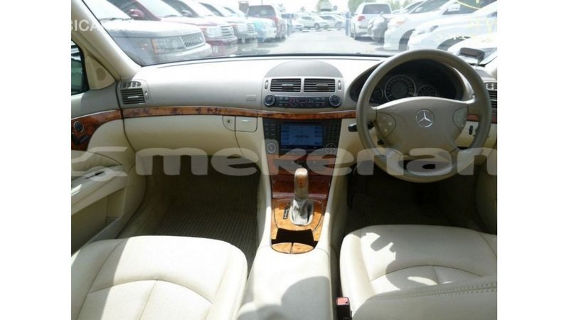 Big with watermark mercedes benz 200 aragatsotn import dubai 2336