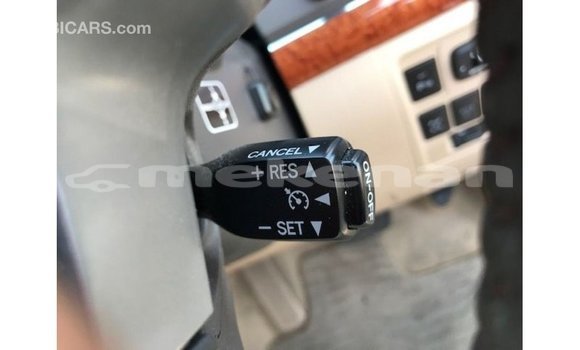 Buy Import Toyota Land Cruiser White Car in Import - Dubai in Aragatsotn Buy Import Toyota Land Cruiser White Car in Import - Dubai in Aragatsotn