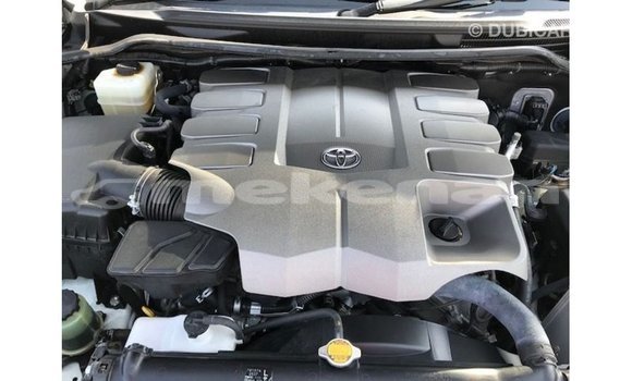 Buy Import Toyota Land Cruiser White Car in Import - Dubai in Aragatsotn Buy Import Toyota Land Cruiser White Car in Import - Dubai in Aragatsotn