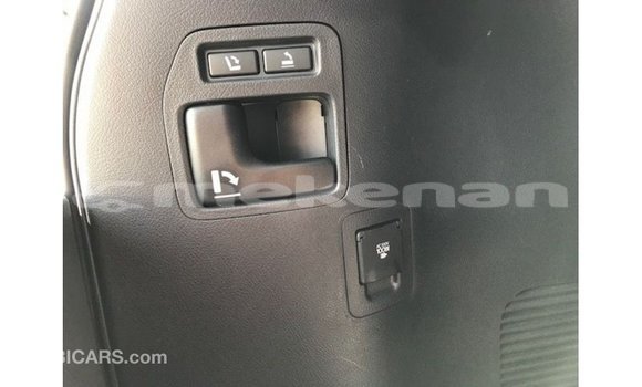 Buy Import Toyota Land Cruiser White Car in Import - Dubai in Aragatsotn Buy Import Toyota Land Cruiser White Car in Import - Dubai in Aragatsotn