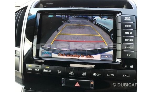 Buy Import Toyota Land Cruiser White Car in Import - Dubai in Aragatsotn Buy Import Toyota Land Cruiser White Car in Import - Dubai in Aragatsotn