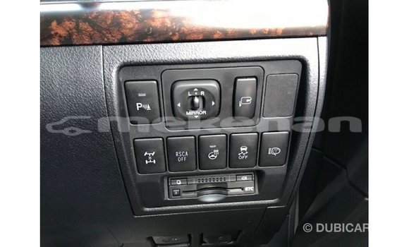 Buy Import Toyota Land Cruiser White Car in Import - Dubai in Aragatsotn Buy Import Toyota Land Cruiser White Car in Import - Dubai in Aragatsotn