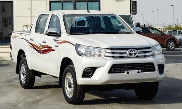 Buy Import Toyota Hilux White Car in Import - Dubai in Aragatsotn Buy Import Toyota Hilux White Car in Import - Dubai in Aragatsotn