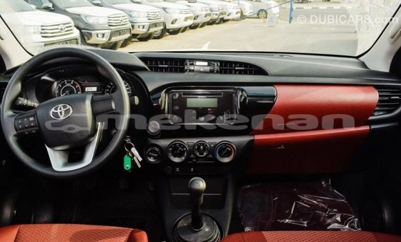 Buy Import Toyota Hilux White Car in Import - Dubai in Aragatsotn Buy Import Toyota Hilux White Car in Import - Dubai in Aragatsotn