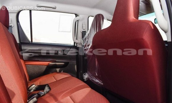 Buy Import Toyota Hilux White Car in Import - Dubai in Aragatsotn Buy Import Toyota Hilux White Car in Import - Dubai in Aragatsotn