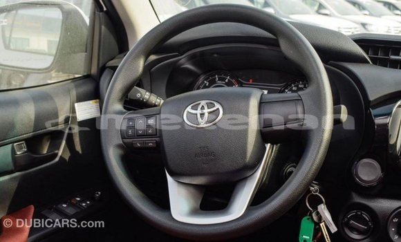 Buy Import Toyota Hilux White Car in Import - Dubai in Aragatsotn Buy Import Toyota Hilux White Car in Import - Dubai in Aragatsotn