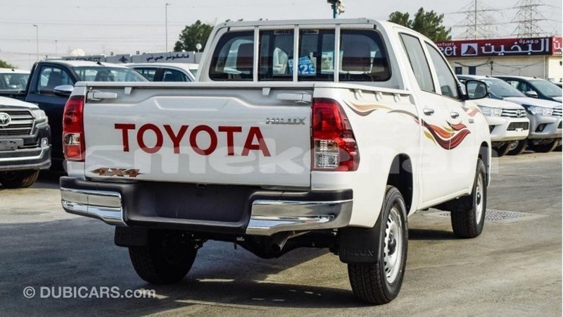 Big with watermark toyota hilux aragatsotn import dubai 2347