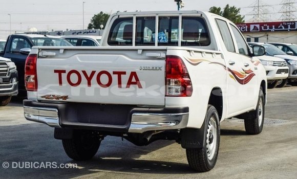 Buy Import Toyota Hilux White Car in Import - Dubai in Aragatsotn Buy Import Toyota Hilux White Car in Import - Dubai in Aragatsotn