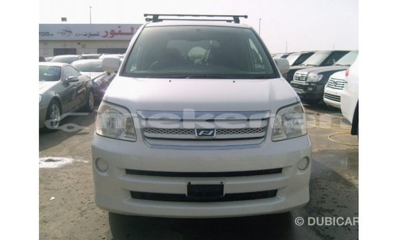 Buy Import Toyota Noah White Car in Import - Dubai in Aragatsotn Buy Import Toyota Noah White Car in Import - Dubai in Aragatsotn
