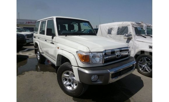 Buy Import Toyota Land Cruiser White Car in Import - Dubai in Aragatsotn Buy Import Toyota Land Cruiser White Car in Import - Dubai in Aragatsotn