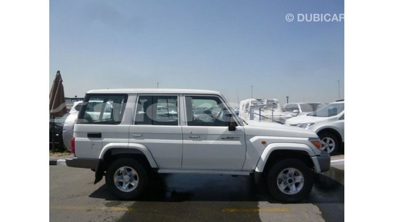 Big with watermark toyota land cruiser aragatsotn import dubai 2359