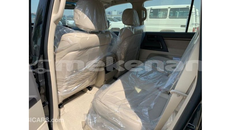 Big with watermark toyota land cruiser aragatsotn import dubai 2365