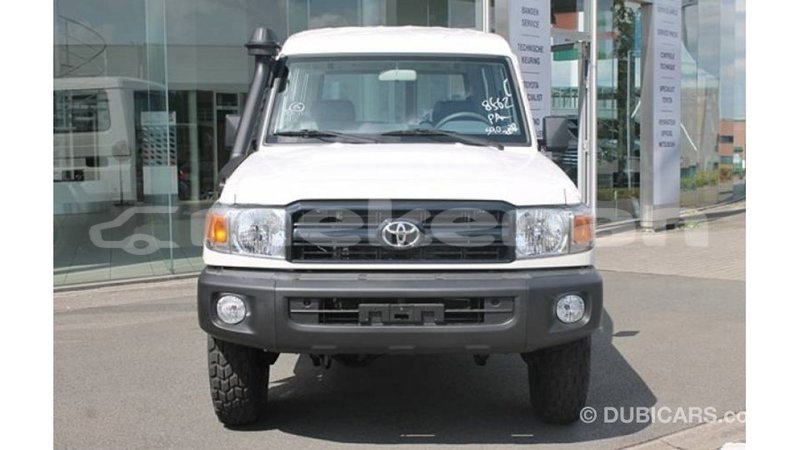 Big with watermark toyota land cruiser aragatsotn import dubai 2380