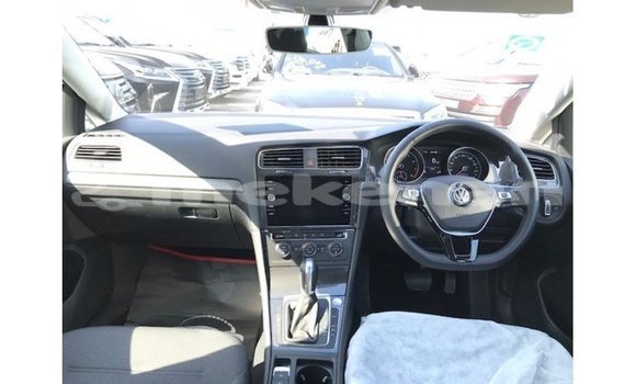 Buy Import Volkswagen Golf White Car in Import - Dubai in Aragatsotn Buy Import Volkswagen Golf White Car in Import - Dubai in Aragatsotn