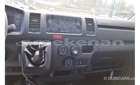 Buy Import Toyota Hiace White Car in Import - Dubai in Aragatsotn Buy Import Toyota Hiace White Car in Import - Dubai in Aragatsotn