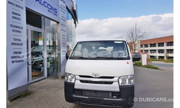 Buy Import Toyota Hiace White Car in Import - Dubai in Aragatsotn Buy Import Toyota Hiace White Car in Import - Dubai in Aragatsotn