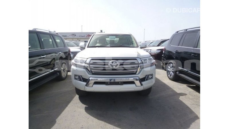 Big with watermark toyota land cruiser aragatsotn import dubai 2393