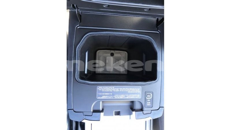 Big with watermark toyota land cruiser aragatsotn import dubai 2398