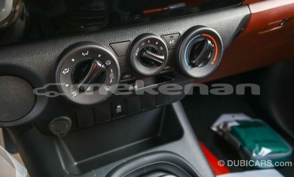 Buy Import Toyota Hilux White Car in Import - Dubai in Aragatsotn Buy Import Toyota Hilux White Car in Import - Dubai in Aragatsotn