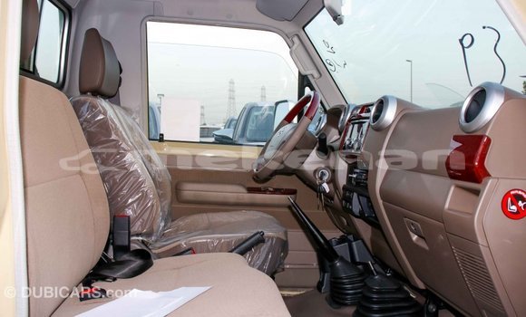Buy Import Toyota Land Cruiser Beige Car in Import - Dubai in Aragatsotn Buy Import Toyota Land Cruiser Beige Car in Import - Dubai in Aragatsotn