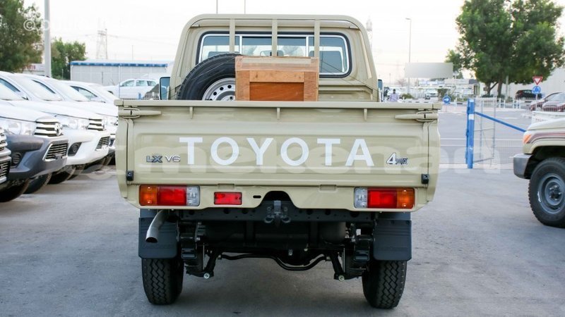 Big with watermark toyota land cruiser aragatsotn import dubai 2415