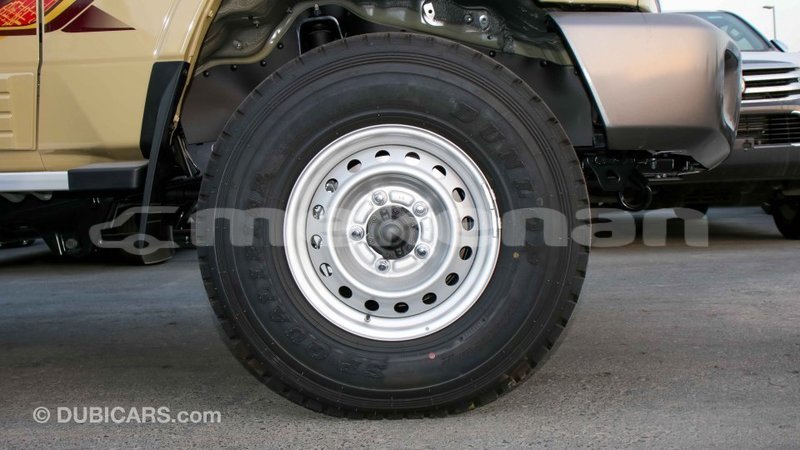 Big with watermark toyota land cruiser aragatsotn import dubai 2415