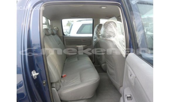 Buy Import Toyota Hilux Blue Car in Import - Dubai in Aragatsotn Buy Import Toyota Hilux Blue Car in Import - Dubai in Aragatsotn