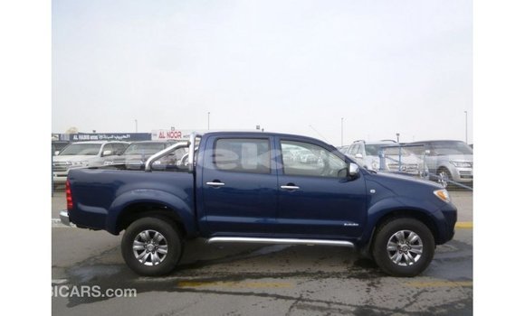 Buy Import Toyota Hilux Blue Car in Import - Dubai in Aragatsotn Buy Import Toyota Hilux Blue Car in Import - Dubai in Aragatsotn