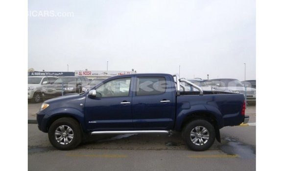 Buy Import Toyota Hilux Blue Car in Import - Dubai in Aragatsotn Buy Import Toyota Hilux Blue Car in Import - Dubai in Aragatsotn