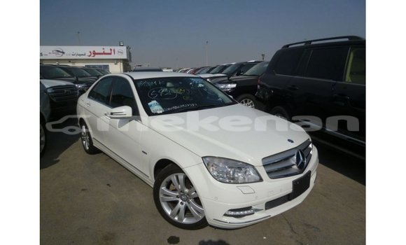 Buy Import Mercedes-Benz 200 White Car in Import - Dubai in Aragatsotn Buy Import Mercedes-Benz 200 White Car in Import - Dubai in Aragatsotn