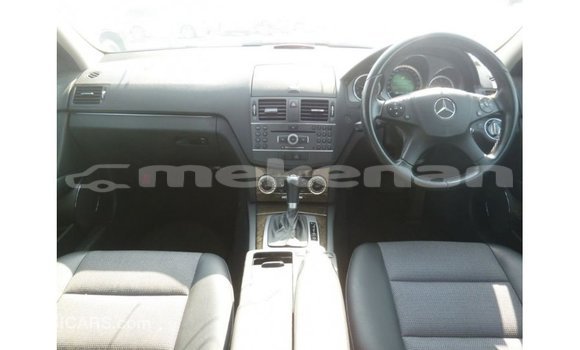 Buy Import Mercedes-Benz 200 White Car in Import - Dubai in Aragatsotn Buy Import Mercedes-Benz 200 White Car in Import - Dubai in Aragatsotn