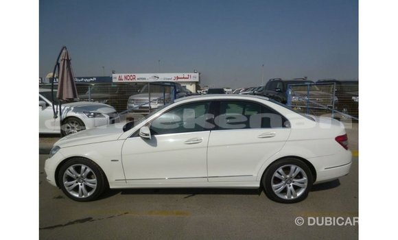 Buy Import Mercedes-Benz 200 White Car in Import - Dubai in Aragatsotn Buy Import Mercedes-Benz 200 White Car in Import - Dubai in Aragatsotn